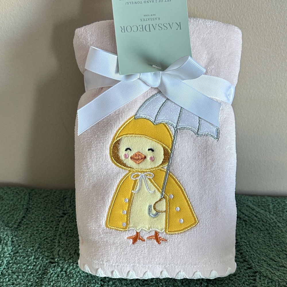 Kassatex Easter 🐣 Chick 🐥 Pink Hand Towels Set of 2 Beautiful!! NEW!